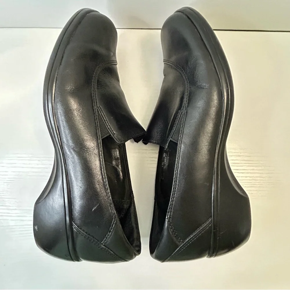Clark’s Comfort Black Neutral Loafer Size 8.5